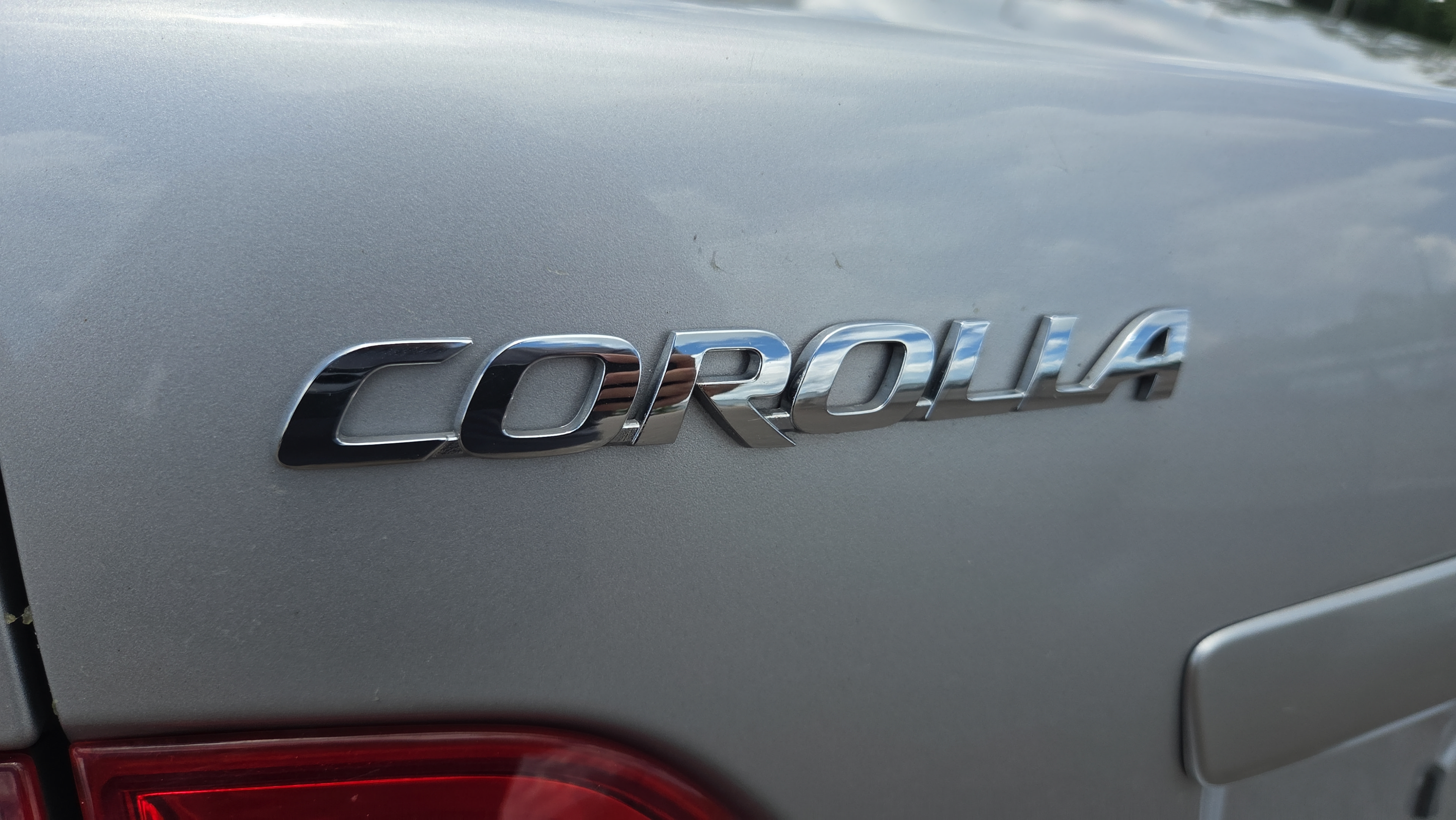 Used 2010 Toyota Corolla LE FWD image 32