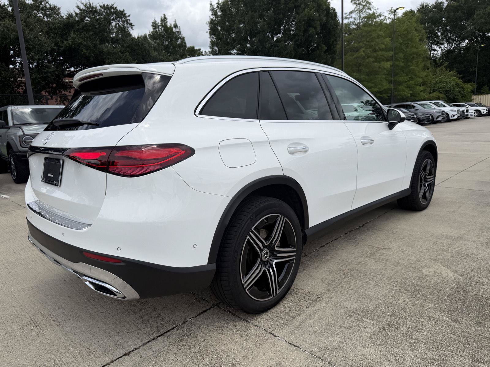 Certified 2026 Mercedes-Benz GLC 300 image 27