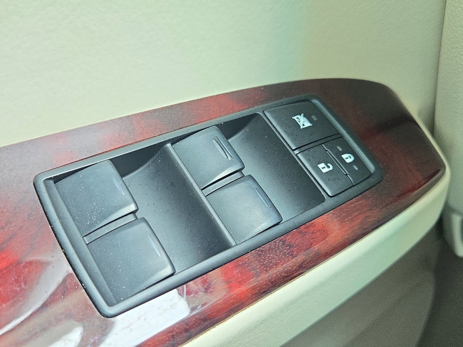 Used 2012 Lexus GX 460 image 31