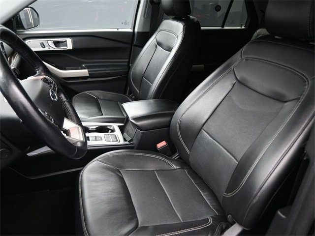 Used 2021 Ford Explorer Limited w/ Equipment Group 301A image 33