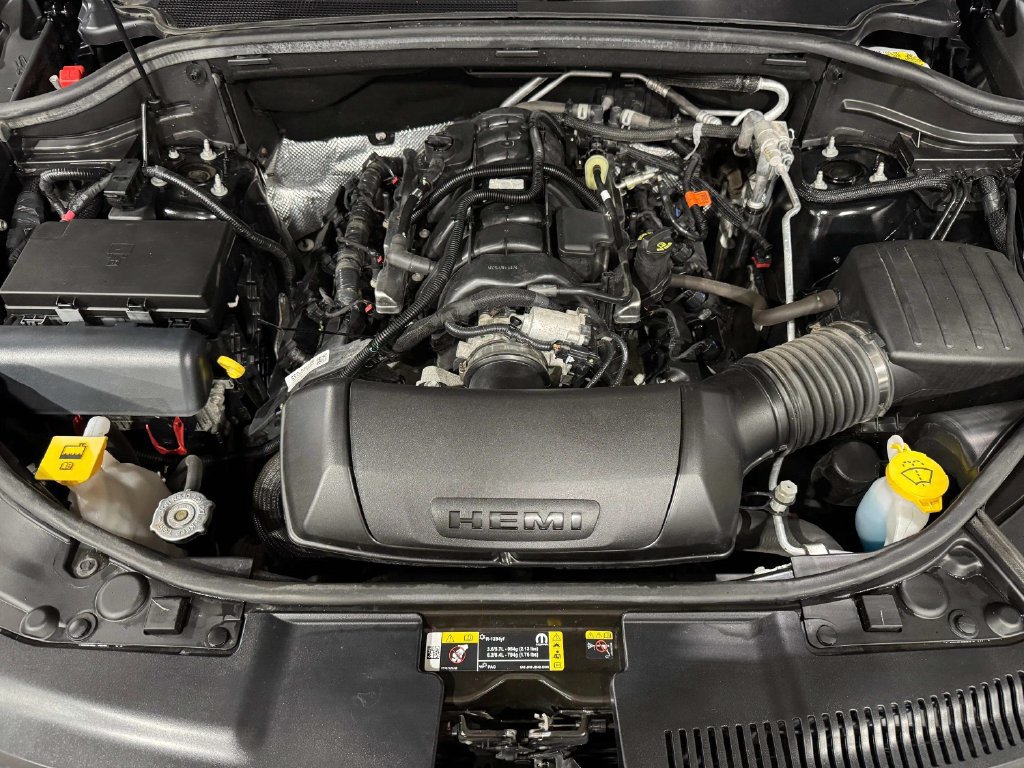 Used 2024 Dodge Durango R/T AWD/4WD image 30