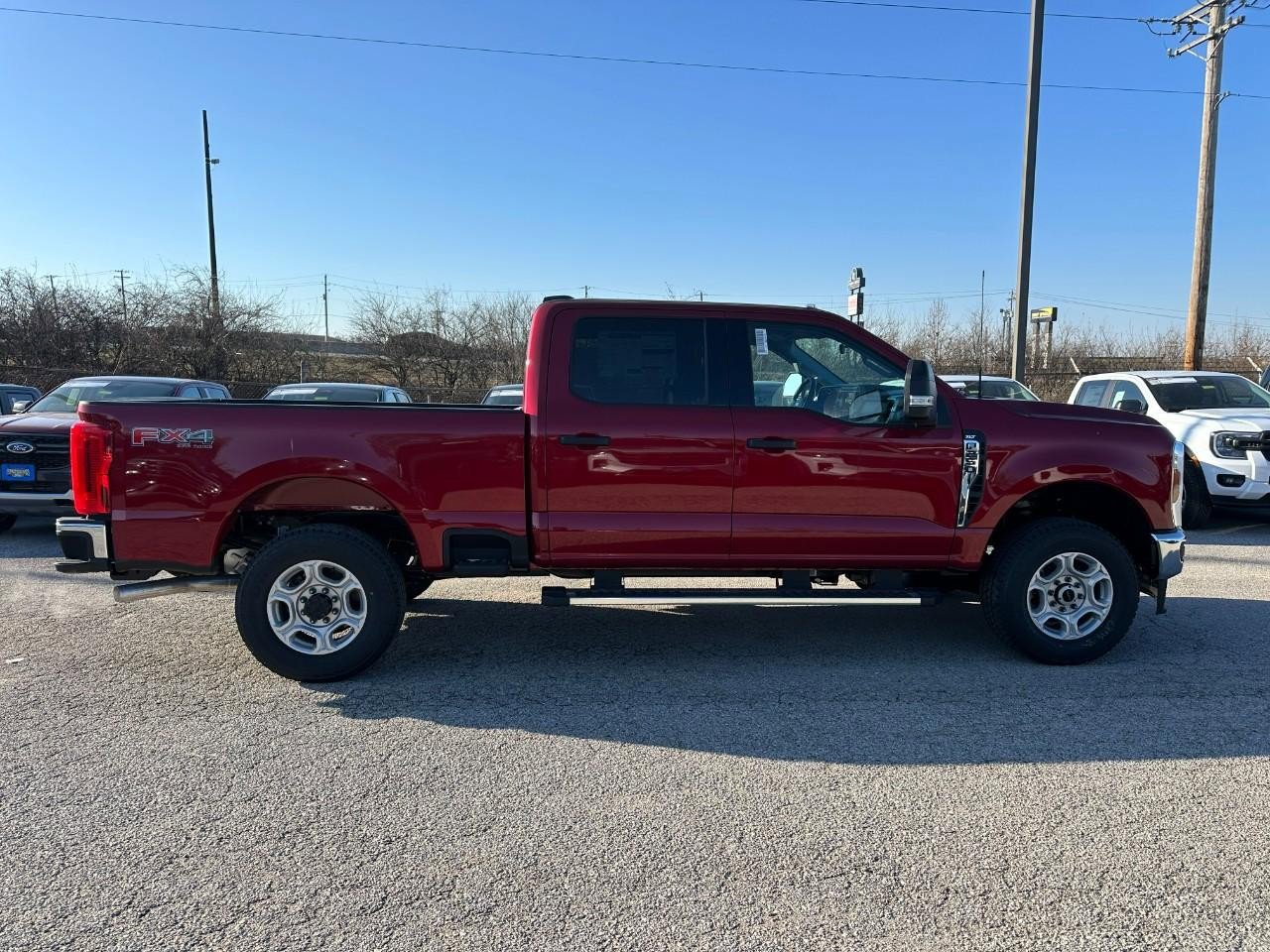 New 2026 Ford F250 XLT w/ FX4 Off-Road Package image 2