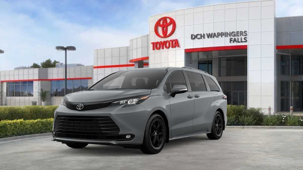 New 2026 Toyota Sienna XLE Woodland Edition