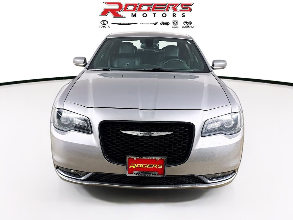 Used 2016 Chrysler 300 S AWD/4WD image 2
