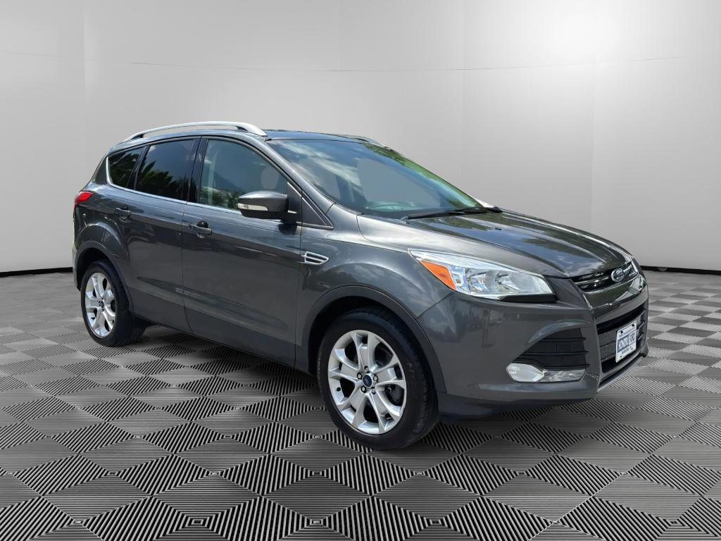 Used 2016 Ford Escape Titanium AWD/4WD image 2