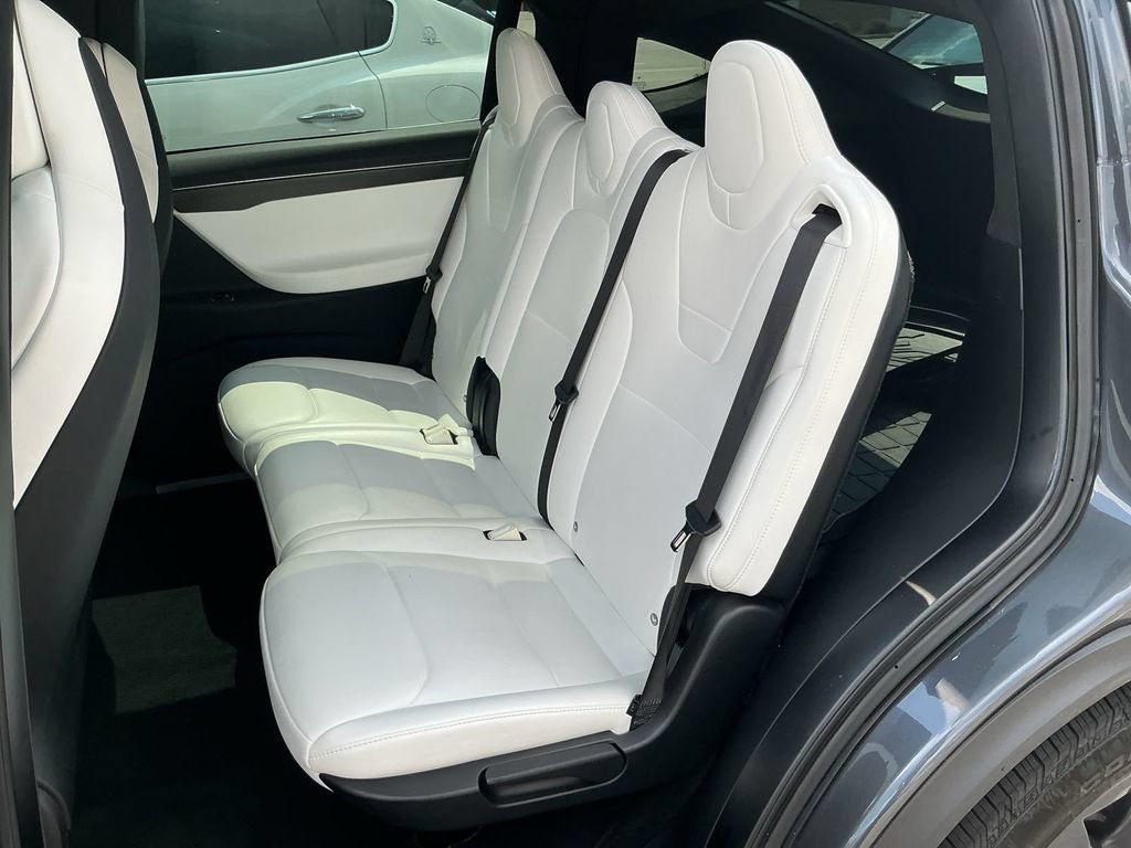 Used 2017 Tesla Model X 90D AWD/4WD image 6
