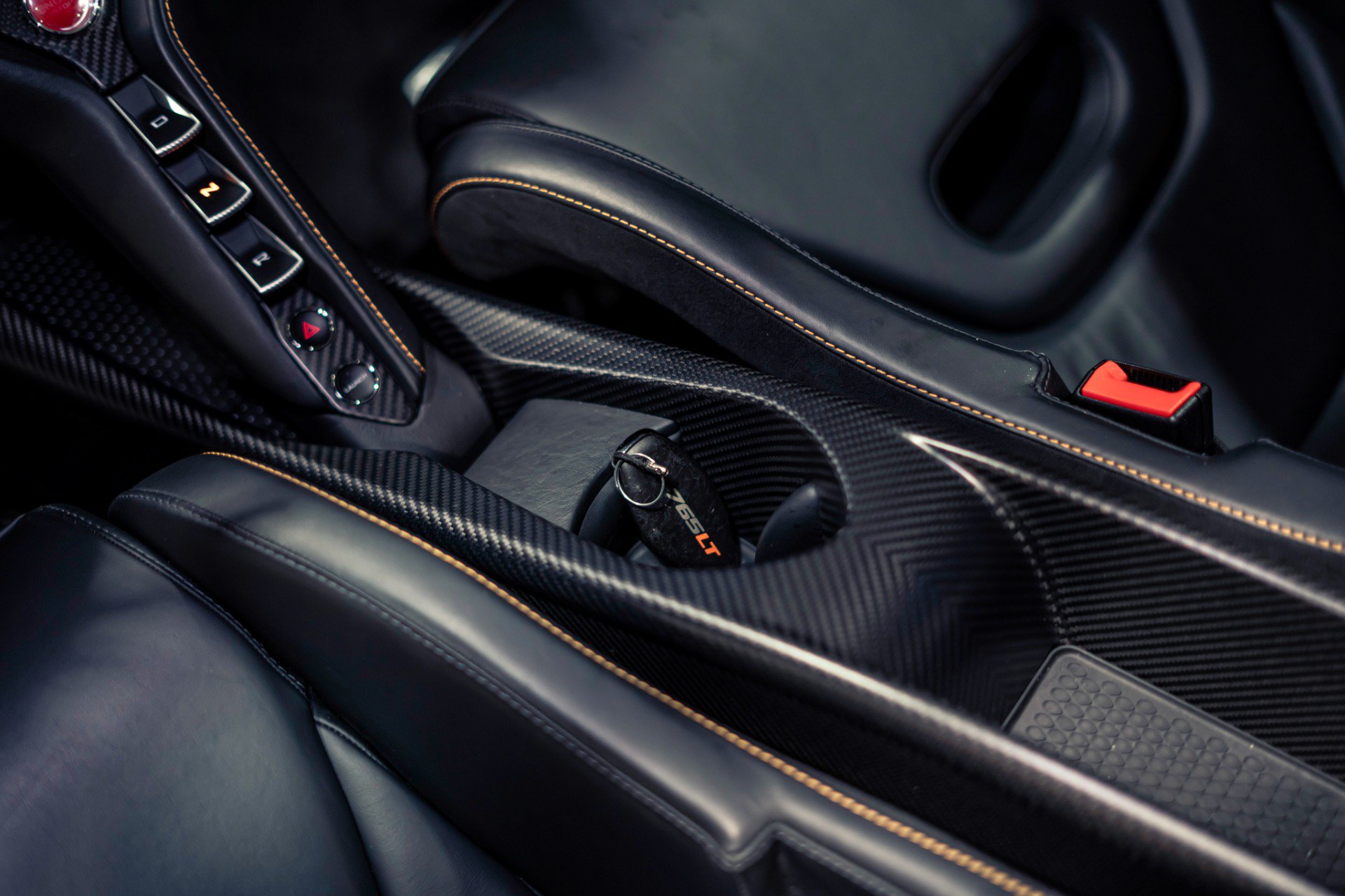 Used 2021 McLaren 765LT RWD image 13