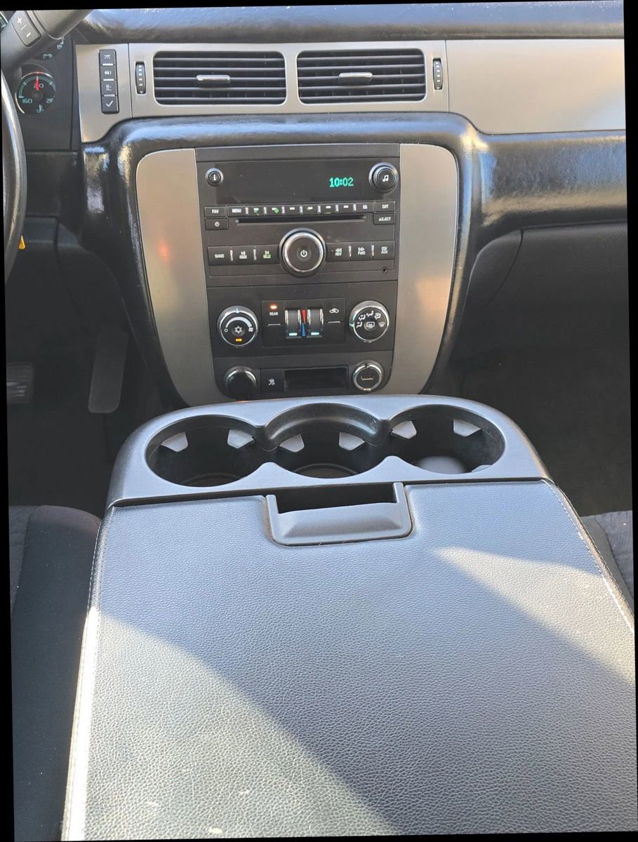 Used 2010 Chevrolet Tahoe LS image 18