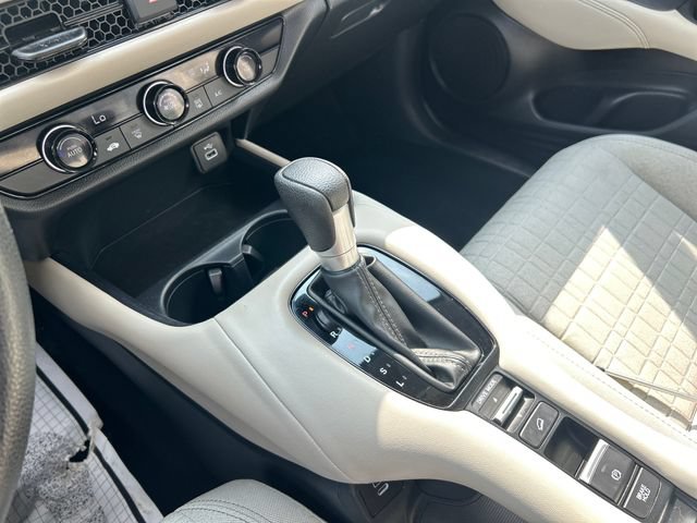Used 2024 Honda HR-V LX image 13