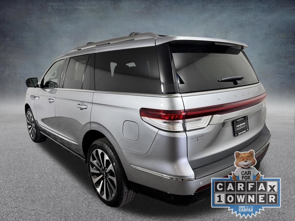 Used 2023 Lincoln Navigator Reserve AWD/4WD image 4