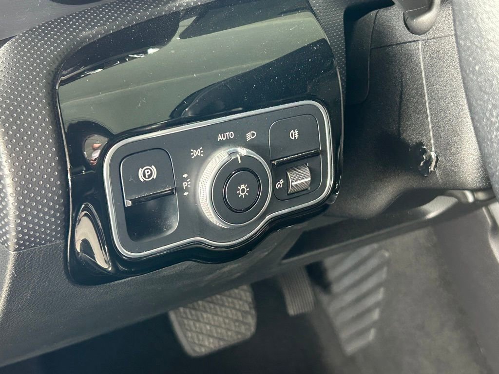 Used 2020 Mercedes-Benz A 220 image 47