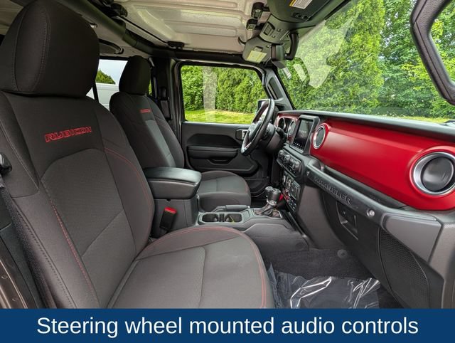Used 2023 Jeep Wrangler Unlimited Rubicon w/ Cold Weather Group AWD/4WD image 11