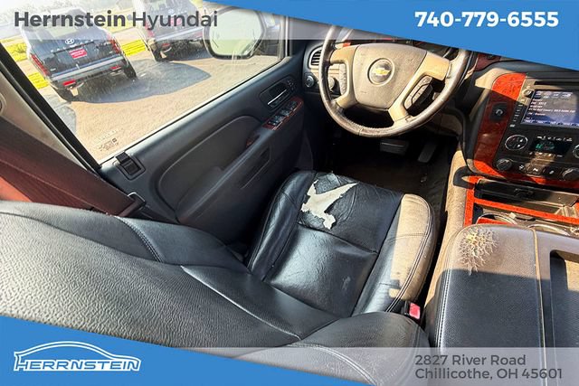 Used 2013 Chevrolet Tahoe LTZ AWD/4WD image 13