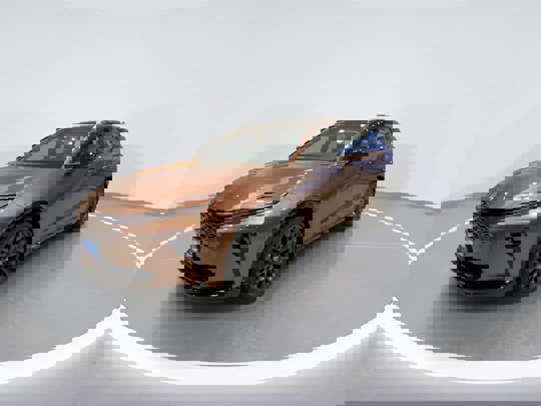 Used 2025 Toyota Crown Signia Limited image 4