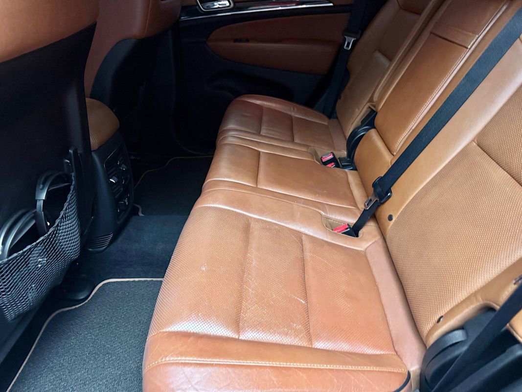 Used 2012 Jeep Grand Cherokee Overland Summit image 13