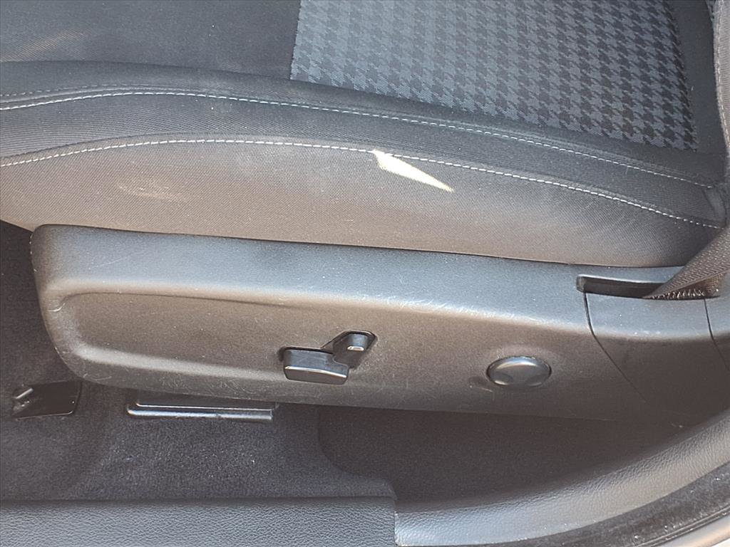 Used 2023 Dodge Charger GT image 4