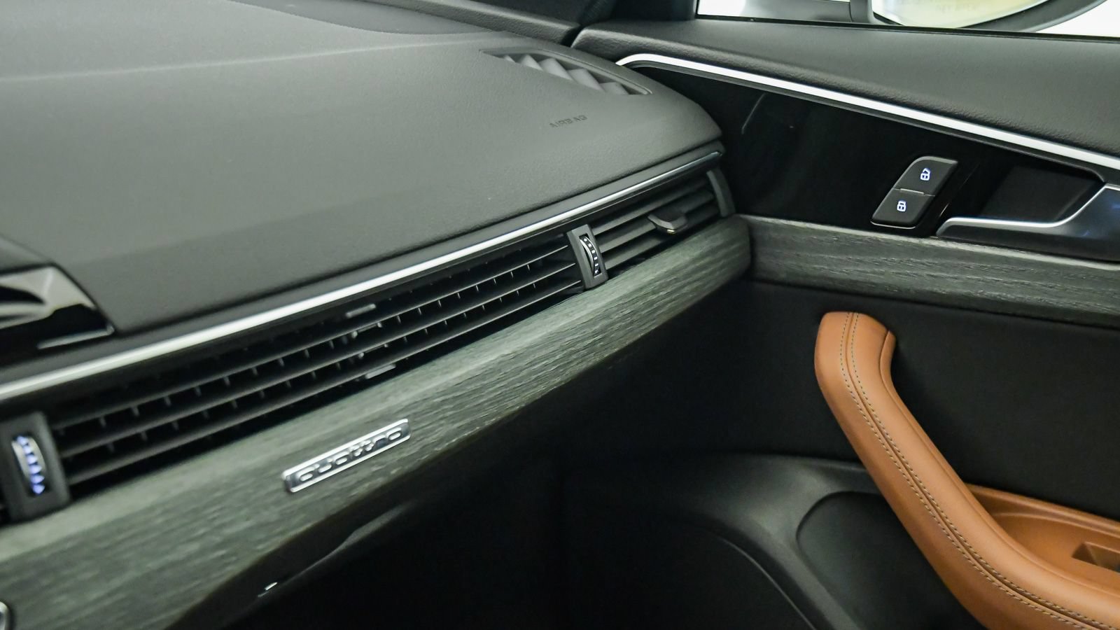 Used 2022 Audi A4 2.0T Premium Plus w/ Premium Plus Package AWD/4WD image 22