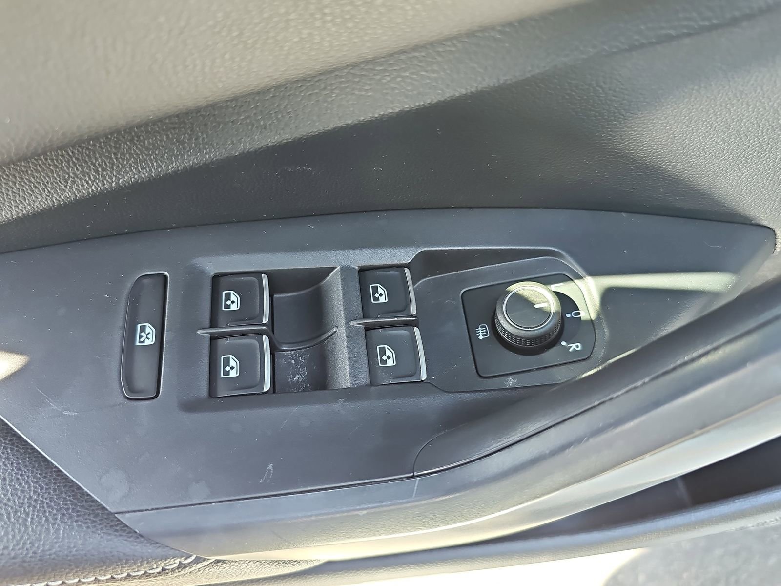 Used 2022 Volkswagen Jetta S image 26