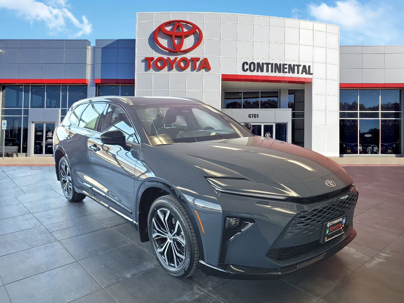 New 2026 Toyota Crown Signia XLE image 2