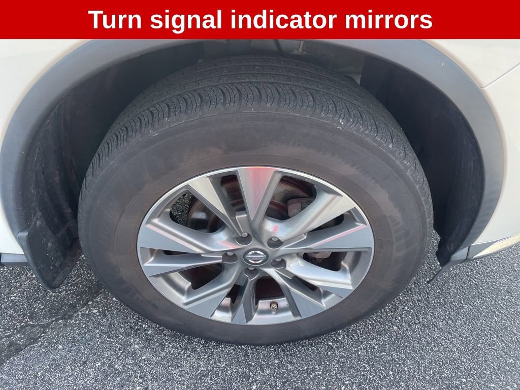 Used 2017 Nissan Murano S image 14