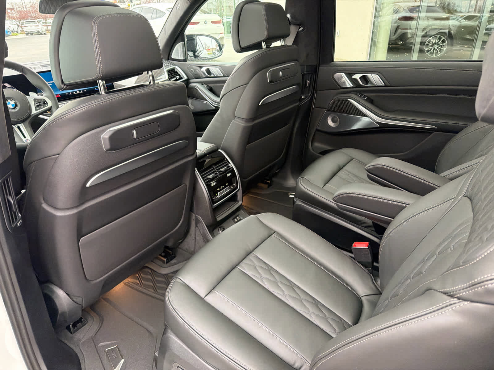 New 2026 BMW X7 M60i image 11