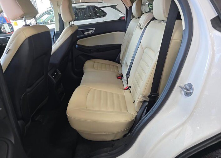 Used 2022 Ford Edge SEL w/ Convenience Package AWD/4WD image 10