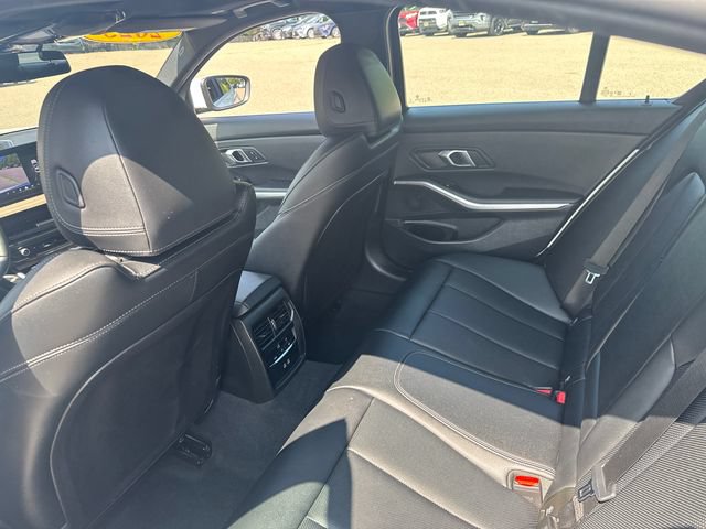 Used 2025 BMW 330i xDrive Sedan AWD/4WD image 17
