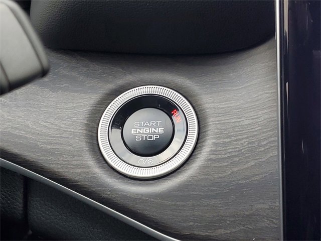 New 2025 Jeep Grand Cherokee Limited w/ Trailer Tow Package image 24