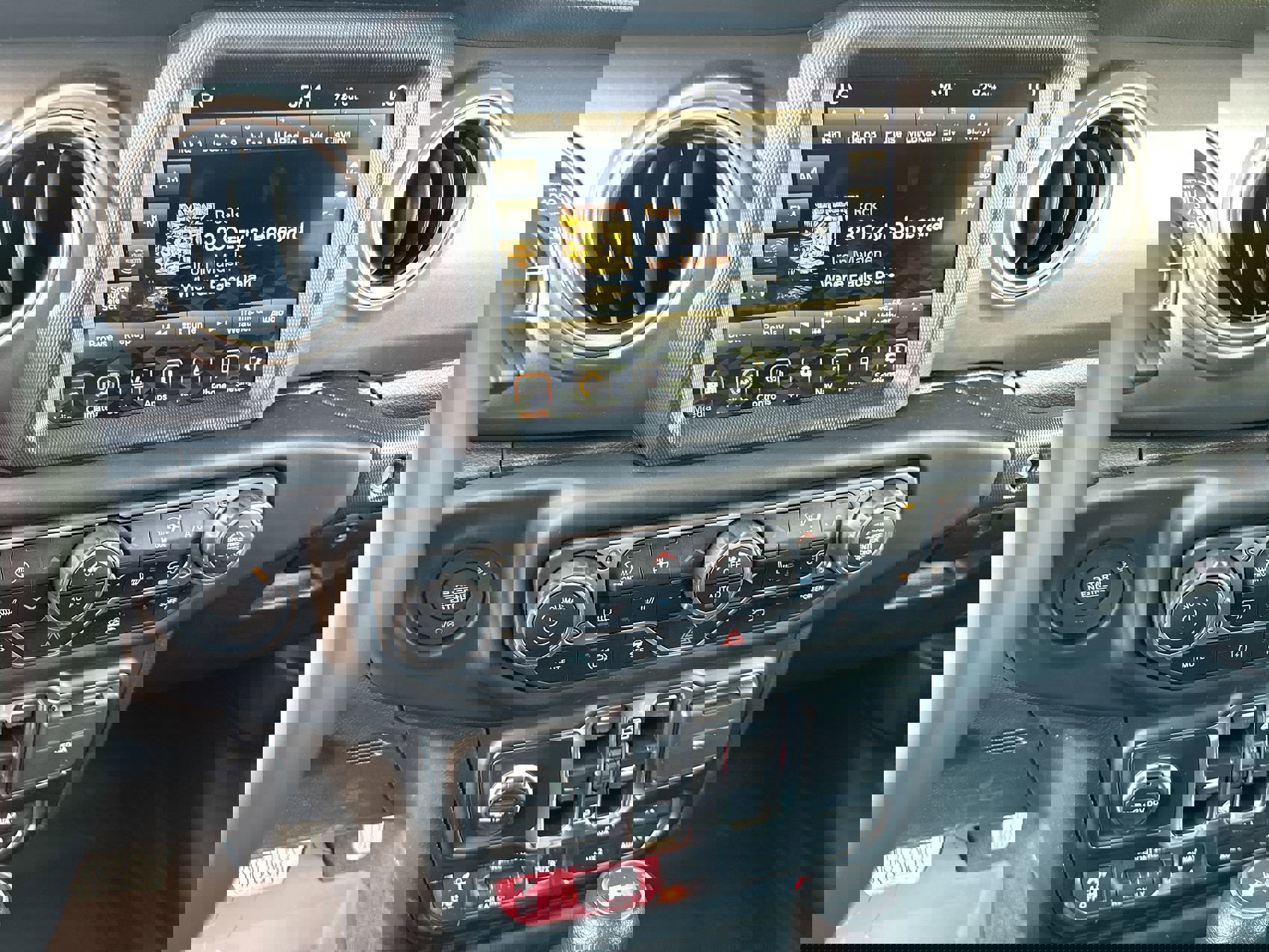 New 2023 Jeep Wrangler Unlimited Rubicon 4xe w/ Cold Weather Group image 16