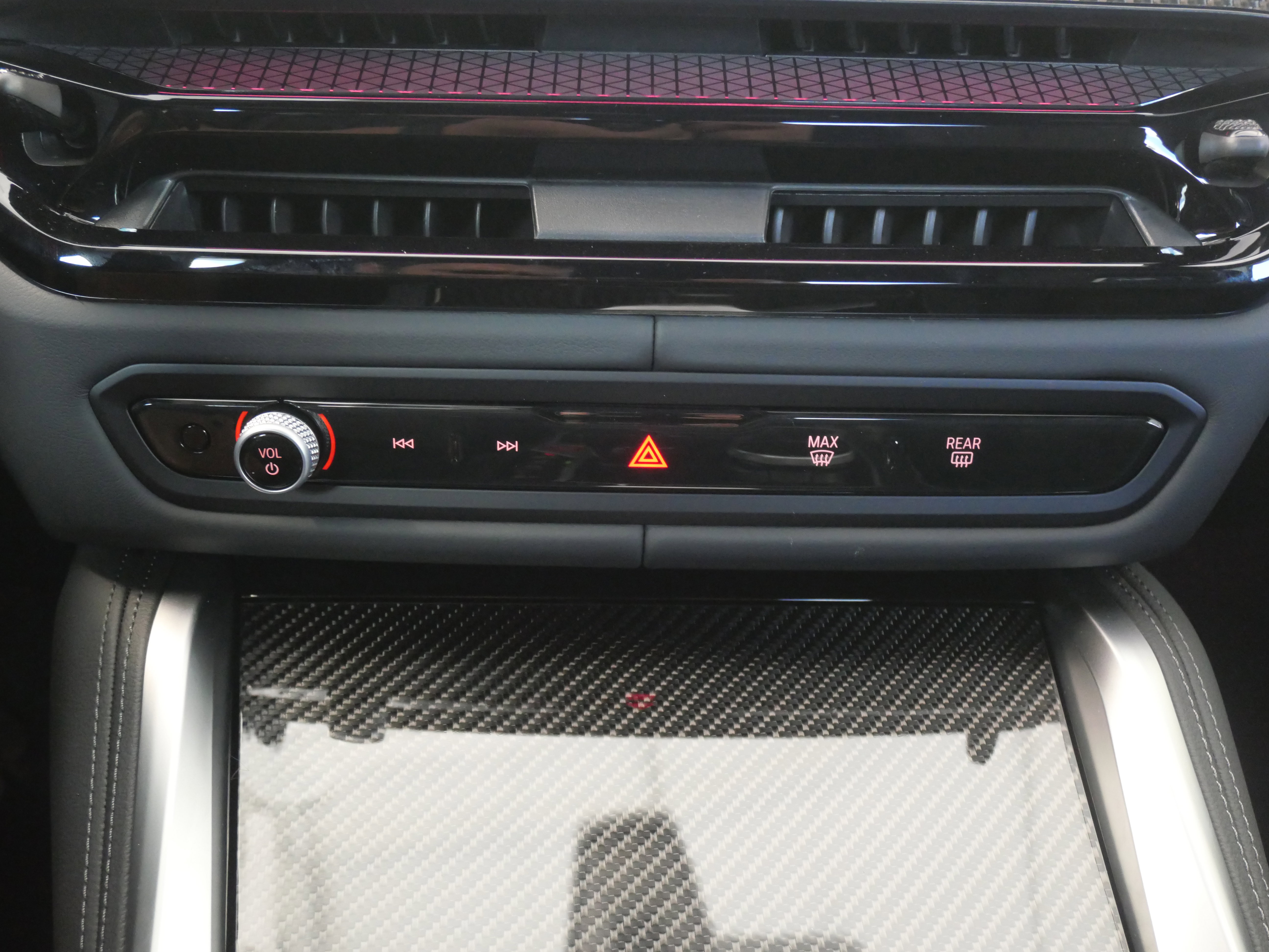 Used 2025 BMW M4 Competition w/ Parking Assistance Package image 25