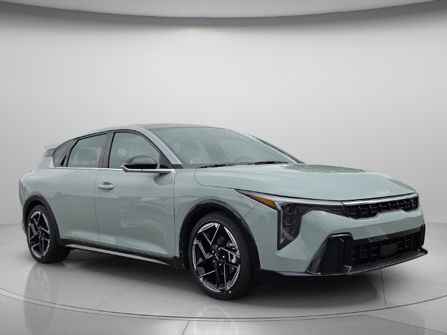 New 2026 Kia K4 GT-Line Turbo FWD image 3