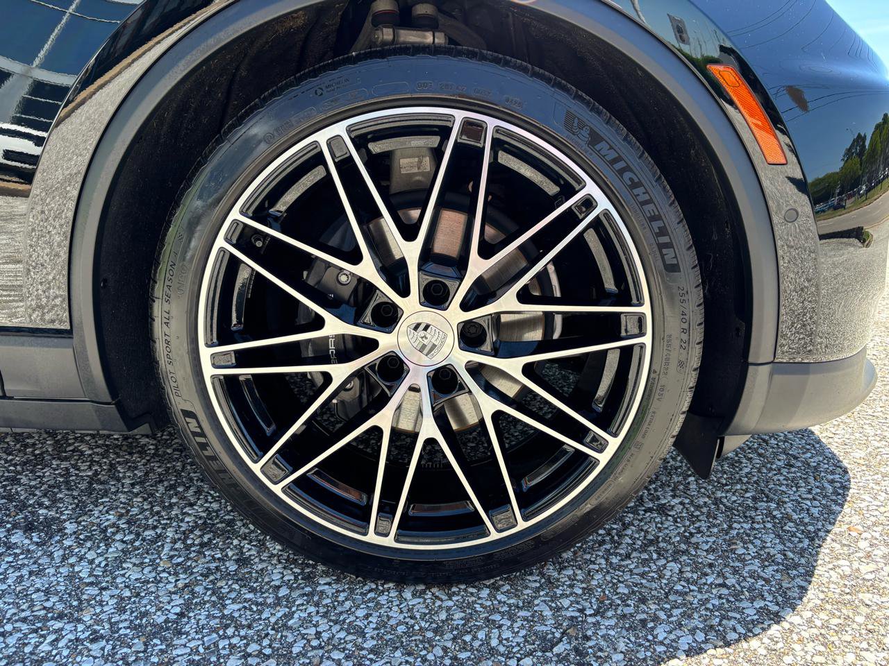 Used 2025 Porsche Macan Electric RWD image 31