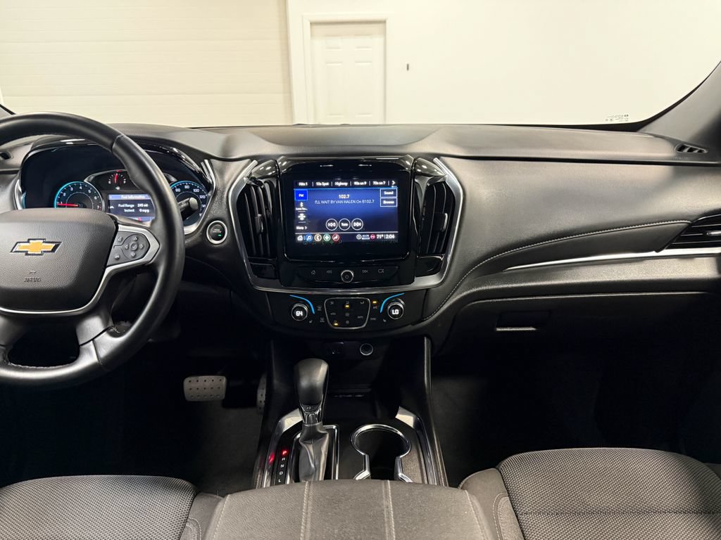 Used 2023 Chevrolet Traverse LT w/ LPO, Floor Liner Package AWD/4WD image 18