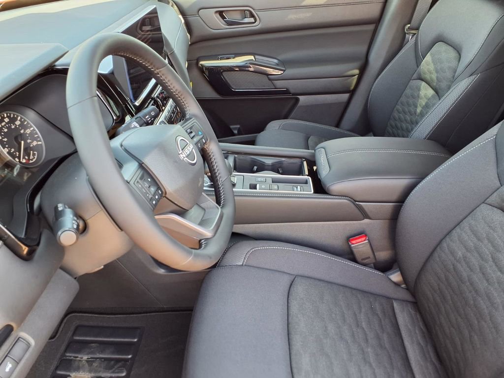 New 2026 Nissan Pathfinder SV image 14
