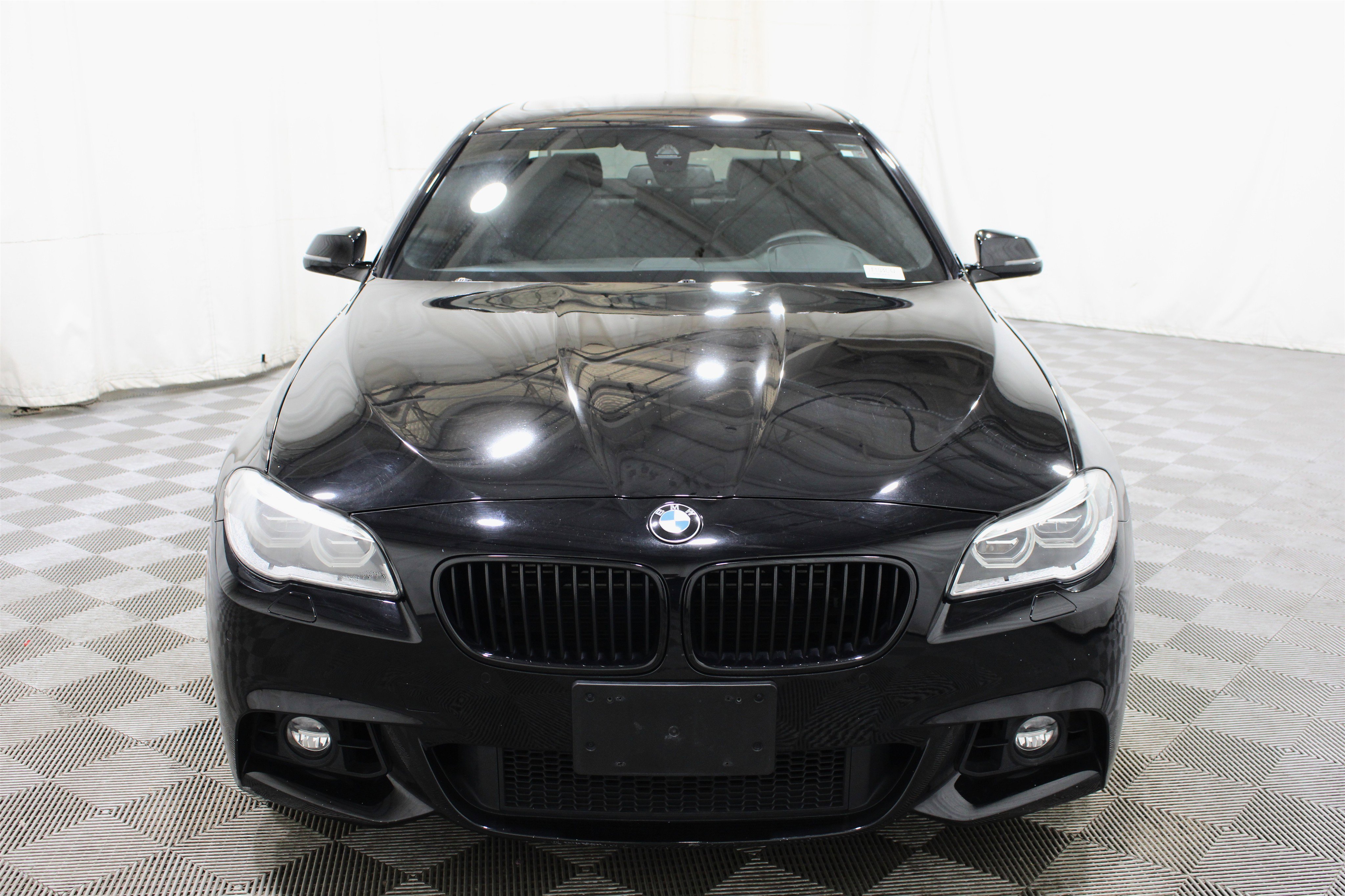 Used 2016 BMW 550i xDrive Sedan AWD/4WD image 37