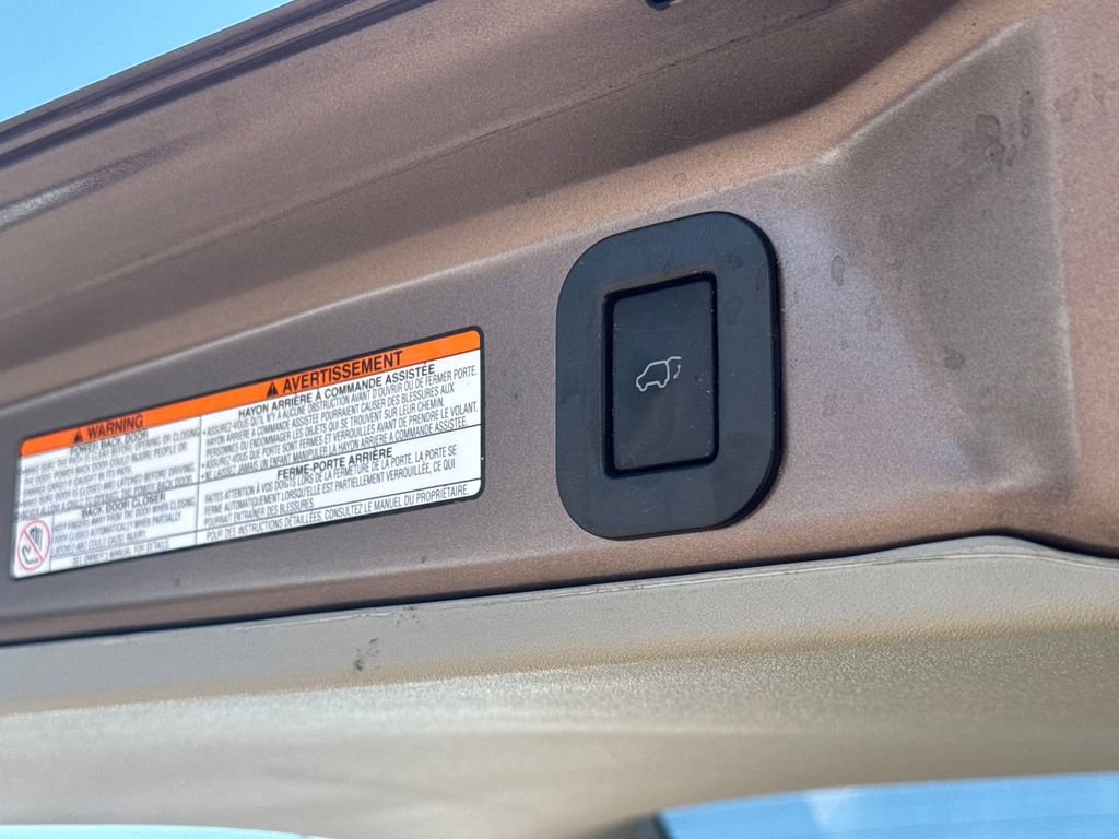 Used 2020 Toyota Sienna XLE w/ XLE Navigation Package AWD/4WD image 10