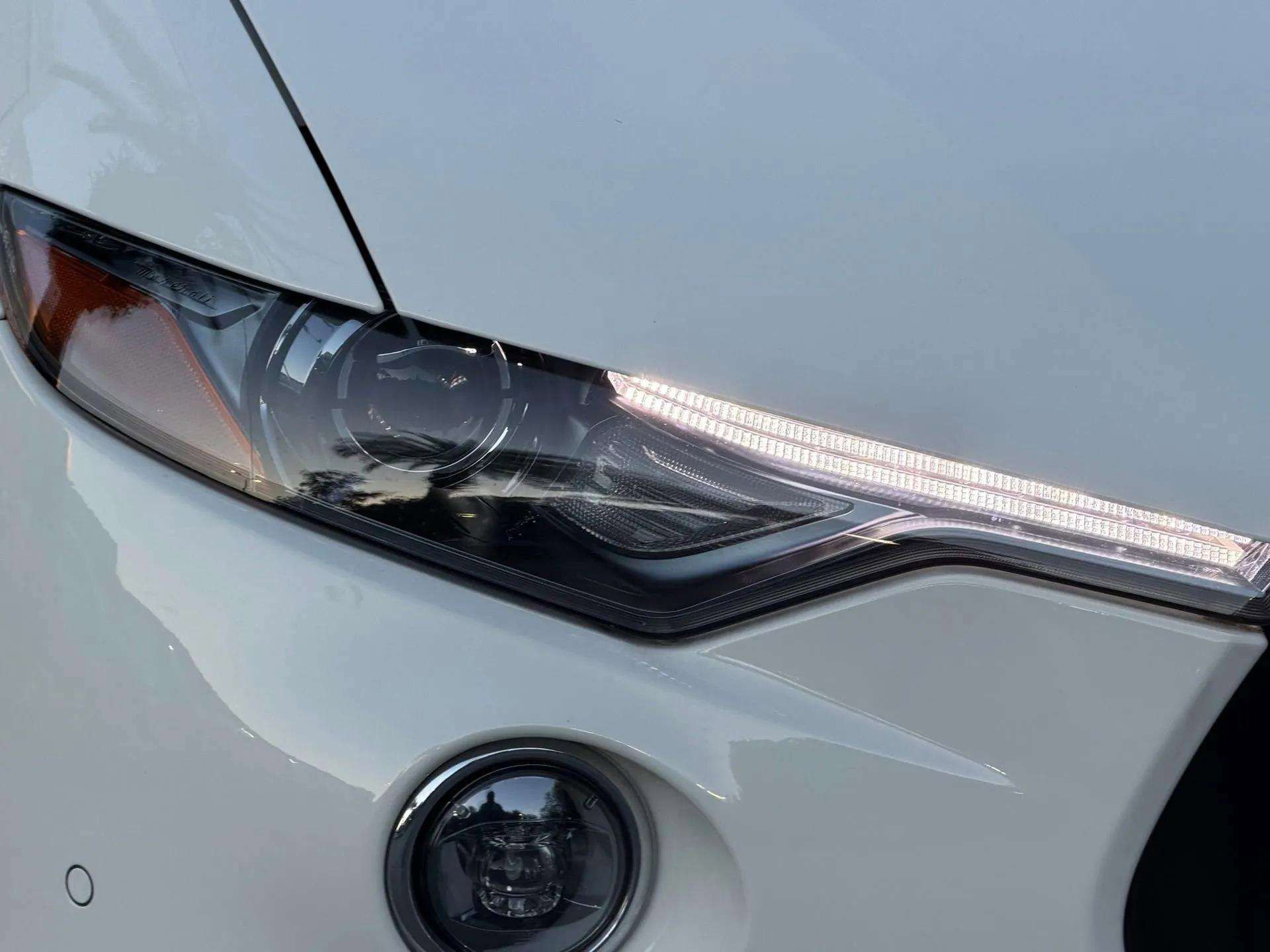 Certified 2022 Maserati Levante GT image 9