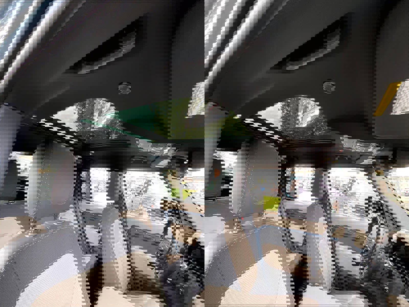 Used 2022 Land Rover Defender 110 X-Dynamic SE image 24