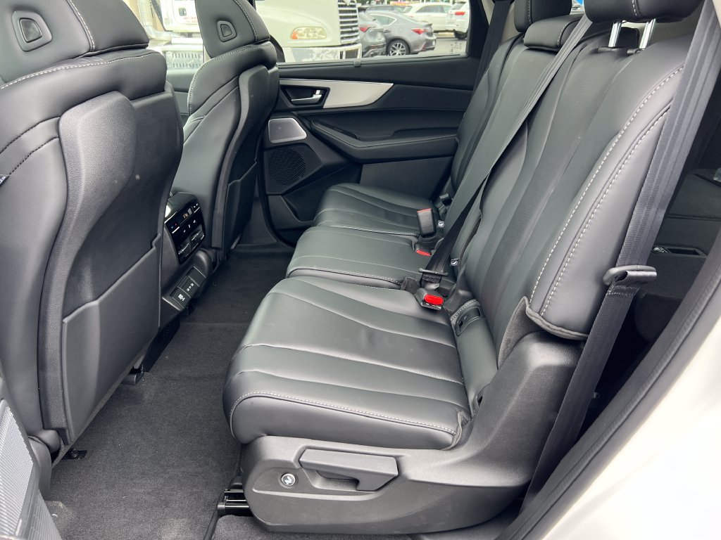 Certified 2026 Acura MDX w/ Technology Package AWD/4WD image 28
