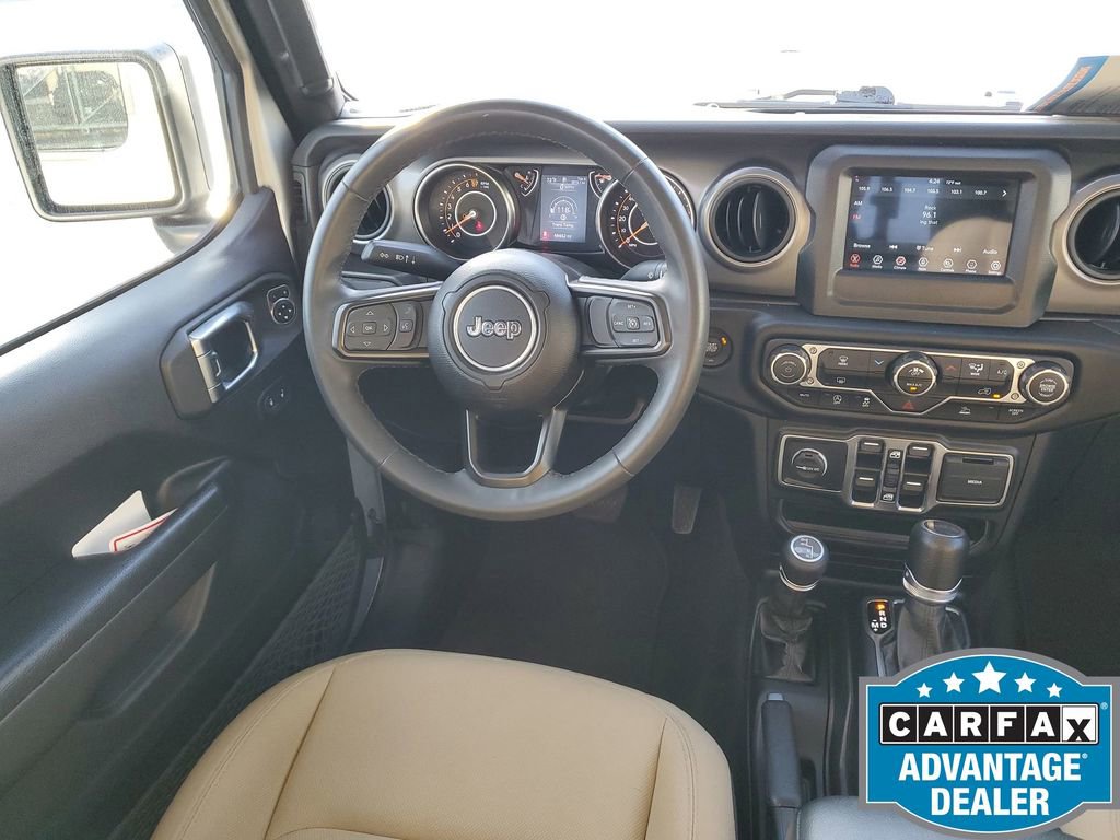 Used 2023 Jeep Gladiator Sport image 17