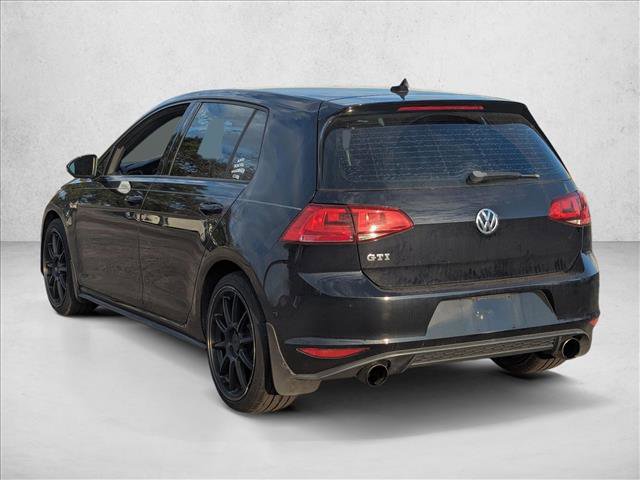 Used 2017 Volkswagen Golf S image 7