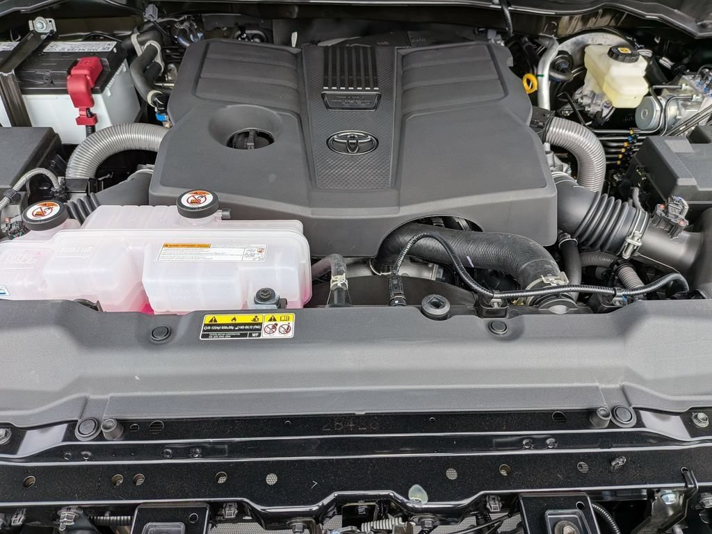 New 2026 Toyota Tundra SR5 w/ SR5 Convenience Package AWD/4WD image 32