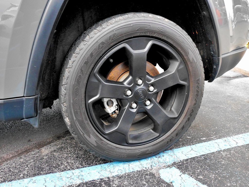 Used 2021 Jeep Grand Cherokee Freedom Edition image 9