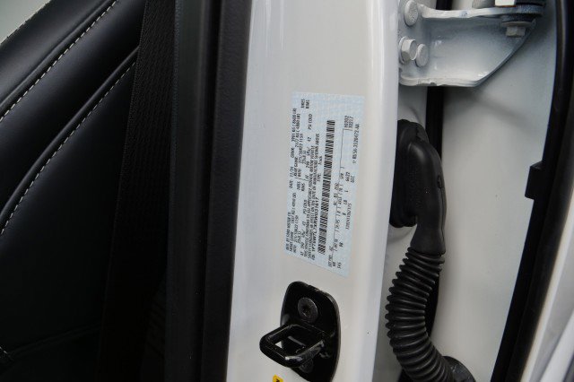 Used 2024 Ford F150 Lightning Platinum AWD/4WD image 48