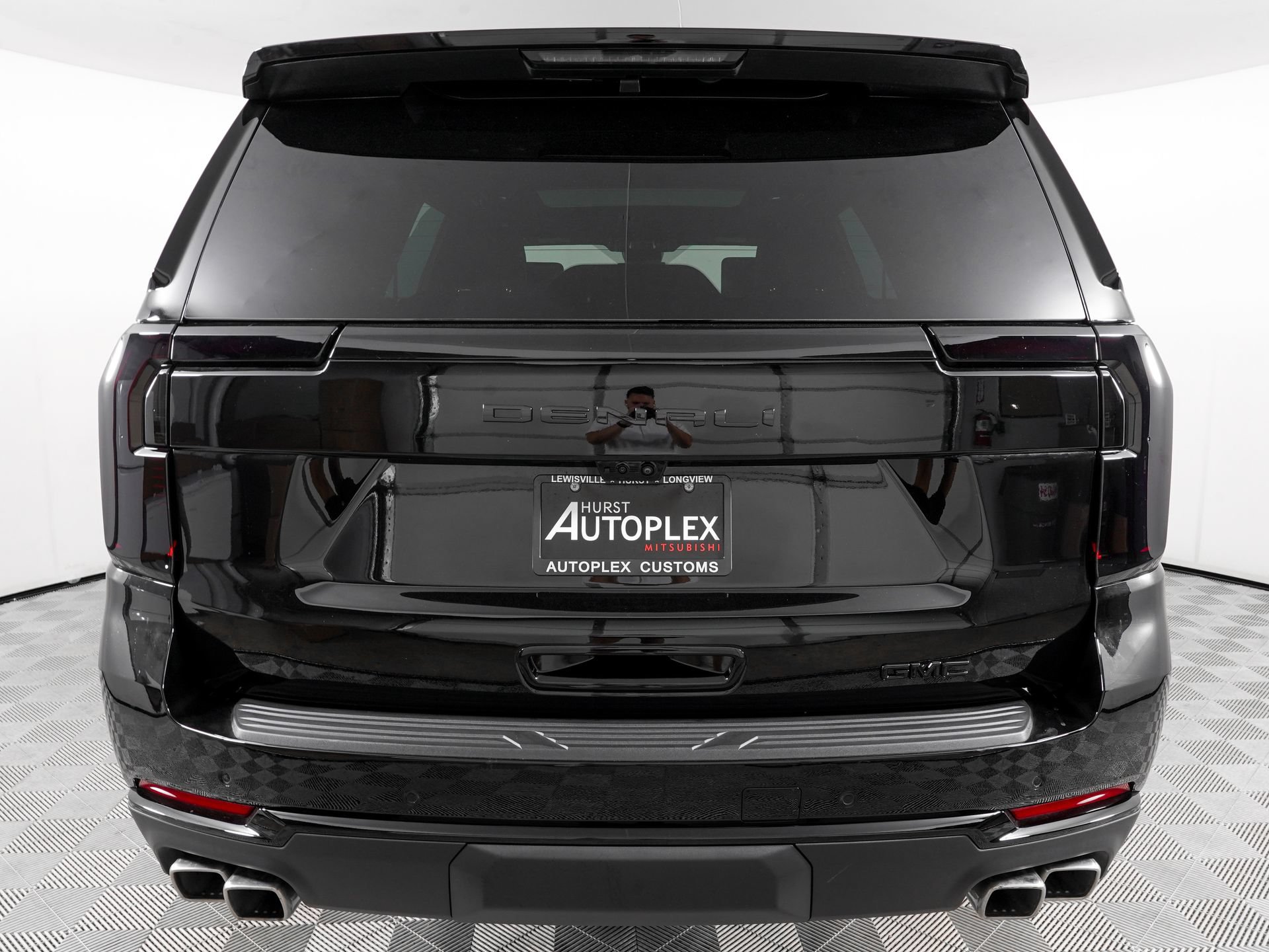Used 2026 GMC Yukon Denali w/ Denali Reserve Package AWD/4WD image 6