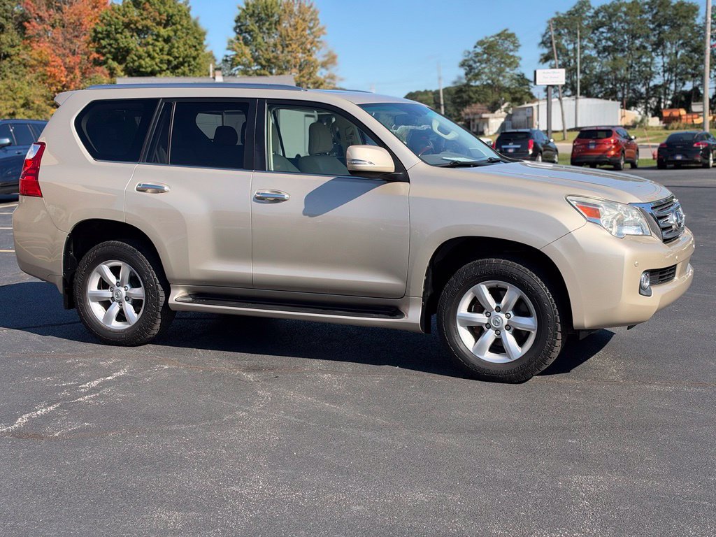 Used 2011 Lexus GX 460 w/ Comfort Plus Pkg AWD/4WD image 4