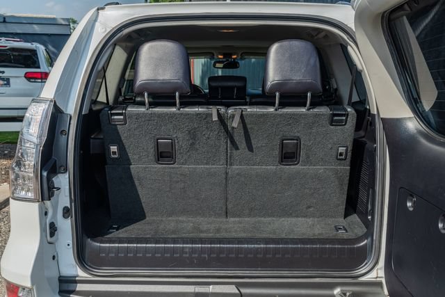 Used 2014 Lexus GX 460 w/ Premium Package AWD/4WD image 10