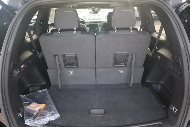 New 2025 Jeep Grand Cherokee L Laredo w/ Luxury Tech Group I image 27