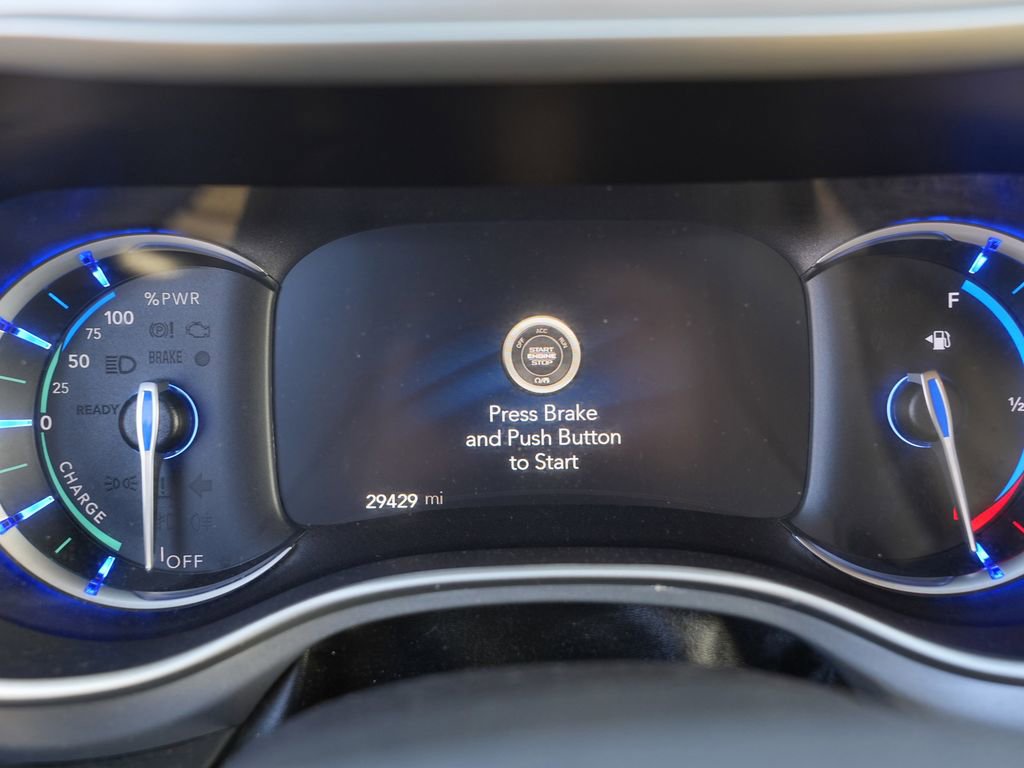 Used 2018 Chrysler Pacifica Touring Plus image 27