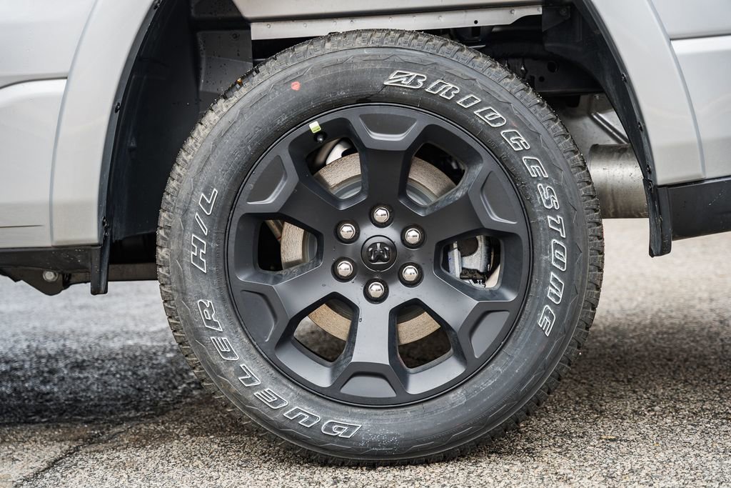 New 2026 RAM 1500 4x4 Crew Cab image 20